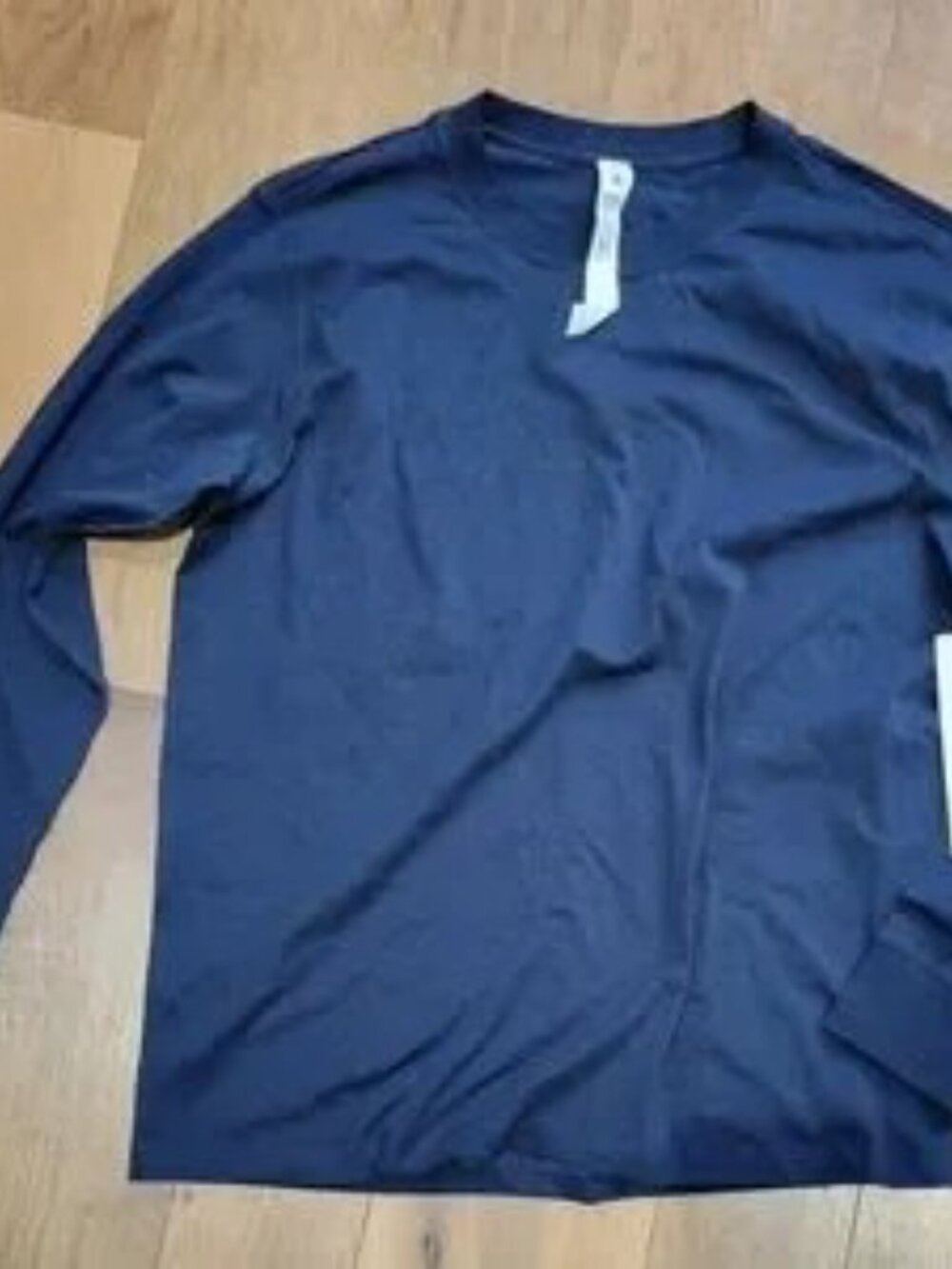 ✨CLOSET CLEAR OUT ✨ NWT Lululemon - Women's Classic-Fit Cotton Navy Long Sleeve - Picture 5 of 5